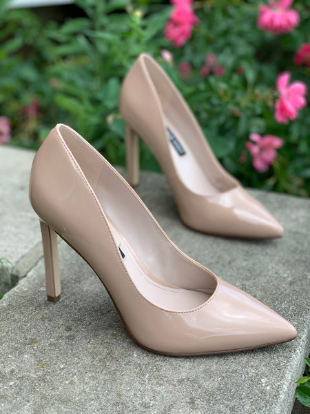 Tatiana pointy deals toe pumps