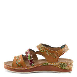 L'Artiste by Spring Step Sumacah Camel