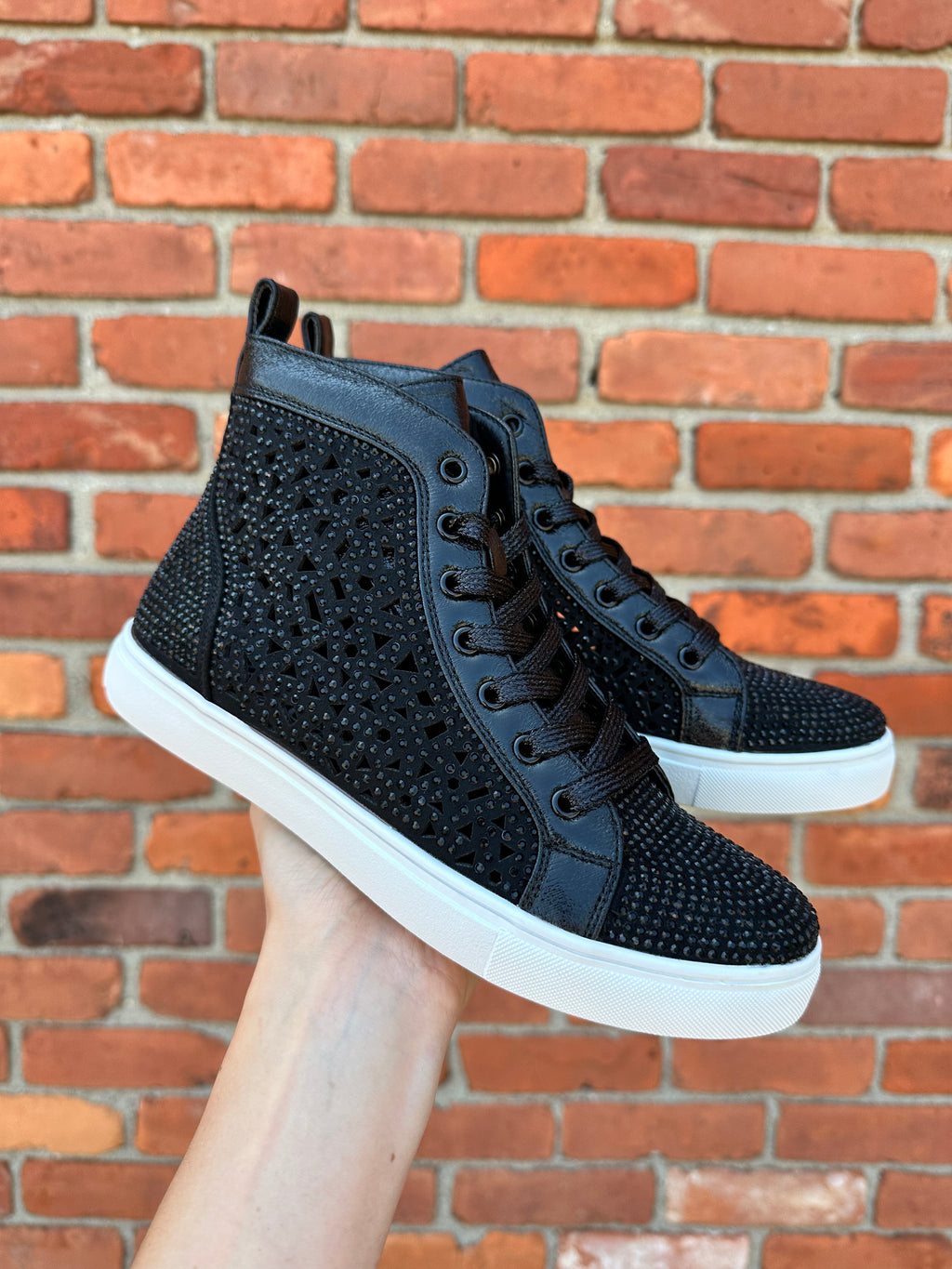 New York Sneaker Black